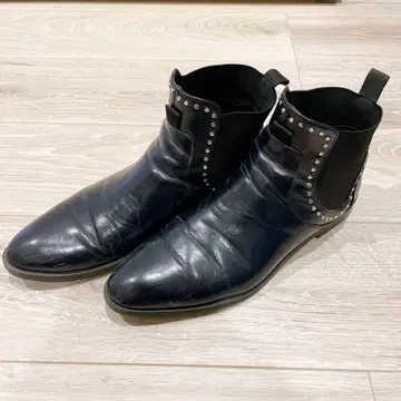 자라 스터드 장식 숏부츠