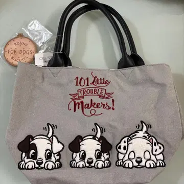 한정판 익명 101마리 강아지 런치 토트백 참 포함