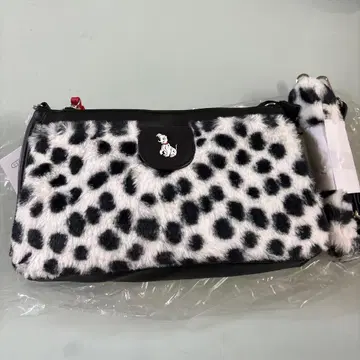 101마리 달마시안 패턴 숄더백 디즈니 스토어 한정판