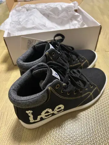 Lee 블랙 스니커즈 23.0cm