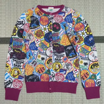 새상품급! 히스테릭 글래머 올 패턴 스티커 패턴 가디건 니트 핑크