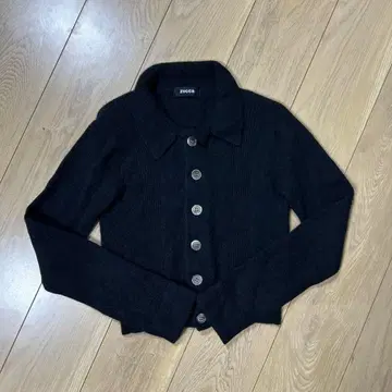 ZUCCA 블랙 가디건