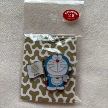 오사카 간사이 만박 도라에몽 핀 배지