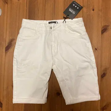 ICON AMSTERDAM 화이트 숏팬츠 28