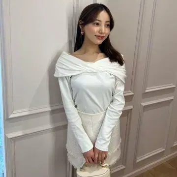herlipto 2Way Shoulder Ruched Top