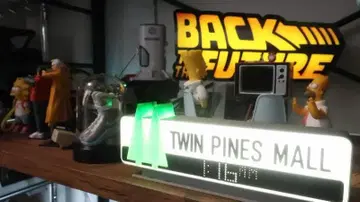 백투더퓨처 TWIN PINES MALL 일루미네이션 간판 모형
