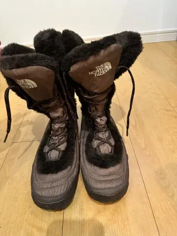 새상품 THE NORTH FACE 브라운 무스탕 스노우 부츠 22cm