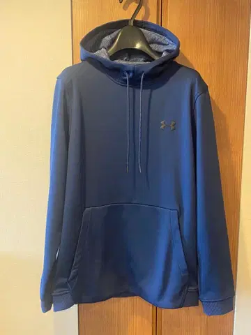 새상품급 Under Armour 네이비 후드티 남성용 M 드라이