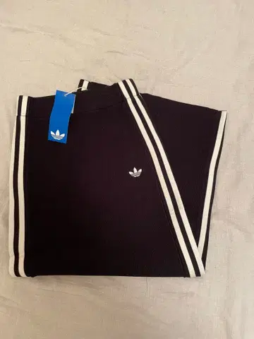 adidas 니트 스커트 XS