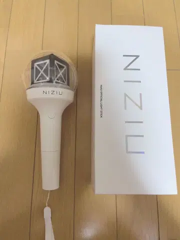 NiziU 공식 응원봉