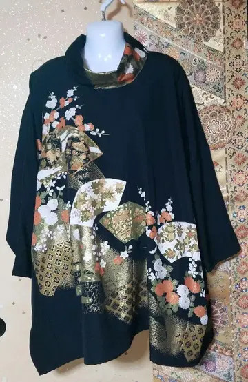 기모노 리메이크 블랙 전통 예복 기모노 럭셔리 금채 부채 보물 튜닉