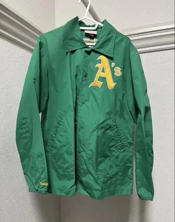 Mitchell & Ness A's 나일론 자켓