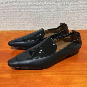 새상품급 긴자 카네마츠 아쿠아벨 펌프스 블랙 22.5cm