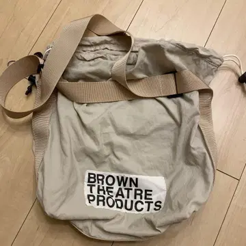 BROWN THEATRE PRODUCTS 숄더백 베이지