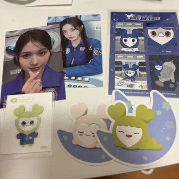 TWICE 10VE UNIVERSE 팝업 세트