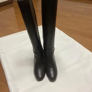 짙은 갈색 가죽 롱 부츠 길이 45cm, 입구 내측 치수 37cm