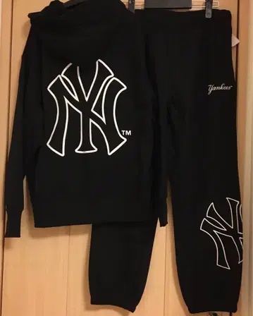 새상품 MLB 양키스 로고 맨투맨 후드티 팬츠 상하의 셋업