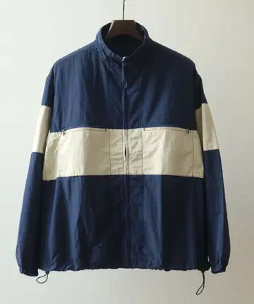 D.C.WHITE TRAINING TOP 네이비