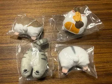 가챠 고양이 햄스터 엉덩이 핑배지