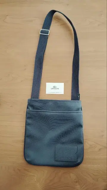 Lacoste 숄더백 네이비