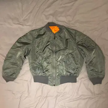 MA-1 플라이트 자켓 올리브 그린