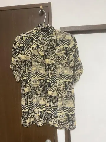 AUGUST SILK 아프리칸 프린트 반팔 셔츠