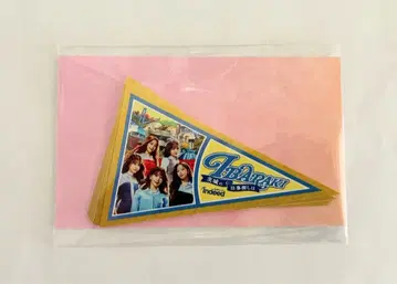 LE SSERAFIM 르세라핌 페넌트 스티커 관동