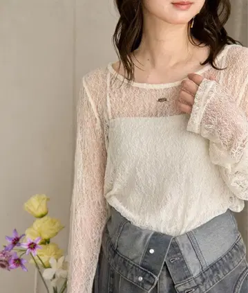 mideal 아이보리 레이스 긴팔 상의