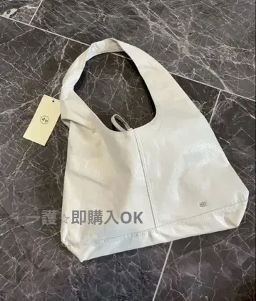 depound(디파운드) 피노백 화이트 리본 포함 bag