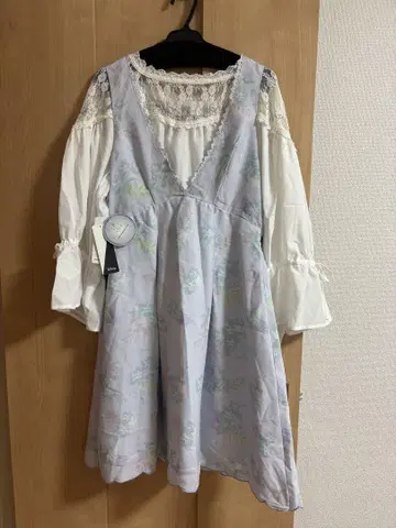 axes femme 신데렐라 콜라보 원피스 & 블라우스 세트