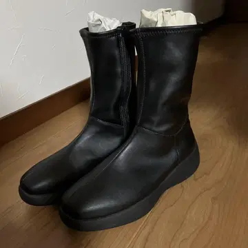 선착순 유니클로 UNIQLO 블랙 하이컷 부츠 부츠