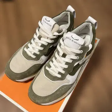 VOILE BLANCHE 스니커즈 올리브 그린