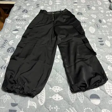 HARE 카고 팬츠