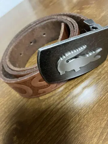 Lacoste 브라운 가죽 벨트