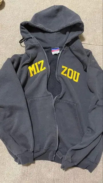 MIZ ZOU 풀 집업 후드티 그레이