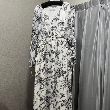 택 포함 새상품 질스튜어트 원피스