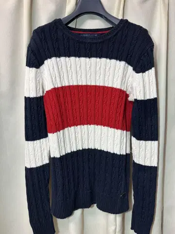 TOMMY HILFIGER 케이블 짜임 니트 스웨터