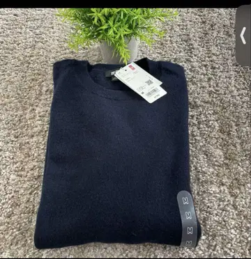 미사용 새상품 2025 모델 UNIQLO 캐시미어 쿨넥