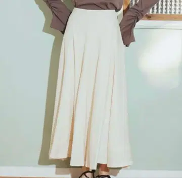 pinue 스티치 플레어 스커트 아이보리
