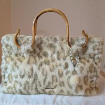 사만다 타바사 핸드백