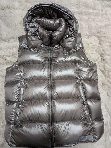TATRAS 후드 부착 다운 베스트