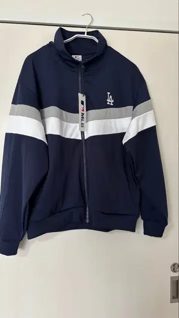 새상품 MLB 다저스 상의 저지 LL 네이비 LA