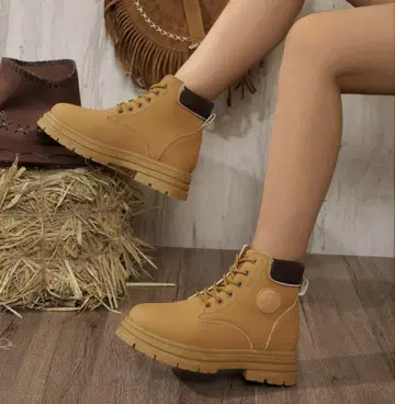 브라운 하이컷 워크 부츠