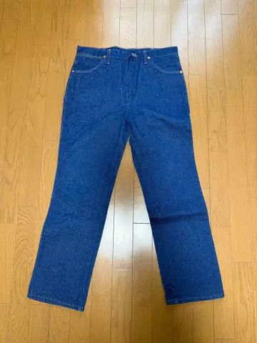 랭글러 스트레이트 데님 슬림 핏 스타일