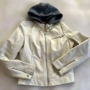 GUESS 화이트 가죽 자켓 후드 부착