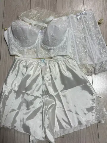 세모아 브라이덜 이너 E70 / M