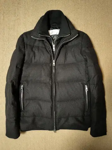 AKM 울 다운 더블 지퍼 새상품급
