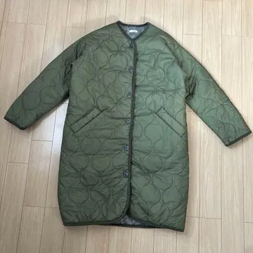 새상품급 Via.J 퀼팅 코트 롱 노카라 카키 38 사이즈