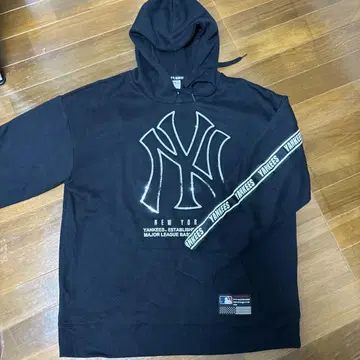 Yankees NY 로고 블랙 후드티