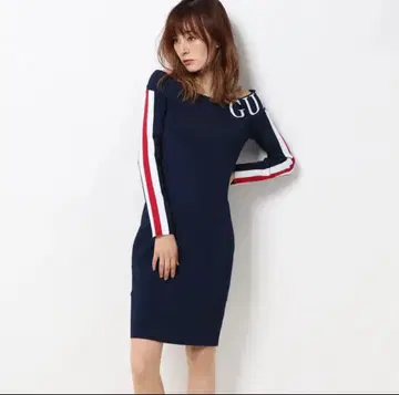 새상품급 [GUESS] 게스 니트 드레스 S 사이즈